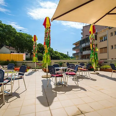 Auberge de jeunesse Sol Garden - With A Soul Pula