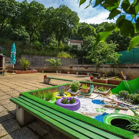 Hostel Sol Garden - With A Soul *