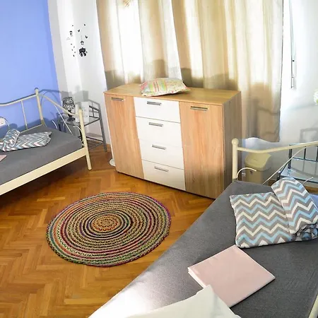Hostel Crazy House Pula