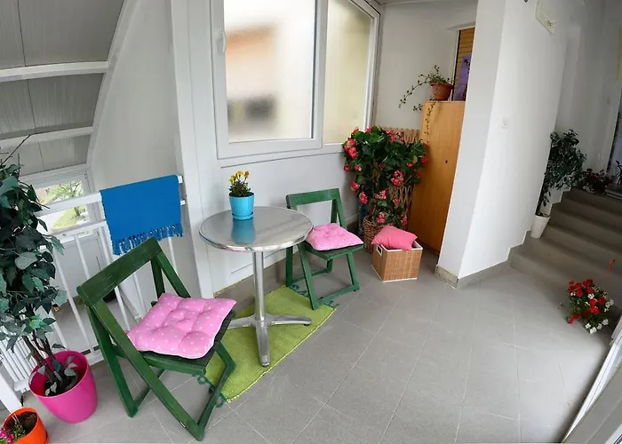 Hostel Sol Garden - With A Soul *