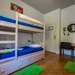 Hostel Sol Garden - With A Soul *
