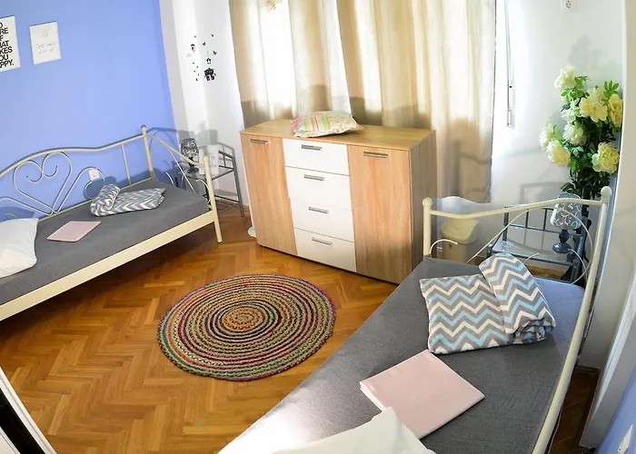 Hostel Sol Garden - With A Soul Póla